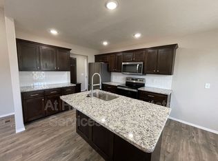223 W Canterbury Ln, Willard, MO 65781