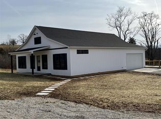 10439 W State Hwy E, Potosi, MO 63664