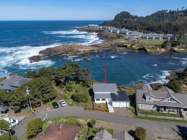 235 NW Vista St, Depoe Bay, OR 97341