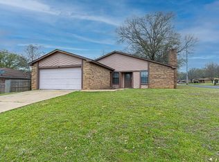 1900 Castlegate St, Henderson, TX 75654