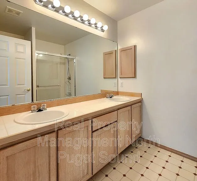1318 57th St SW #B — Photo 16