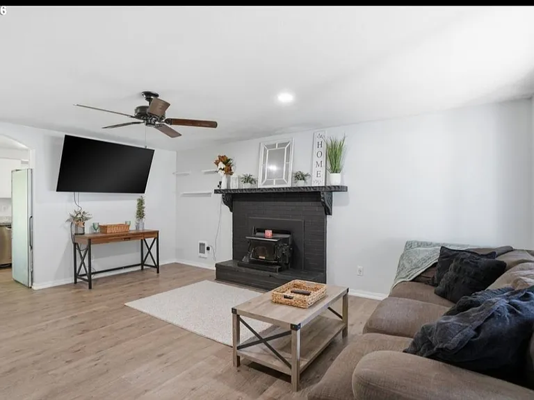 3705 NE 137th Ave — Photo 6