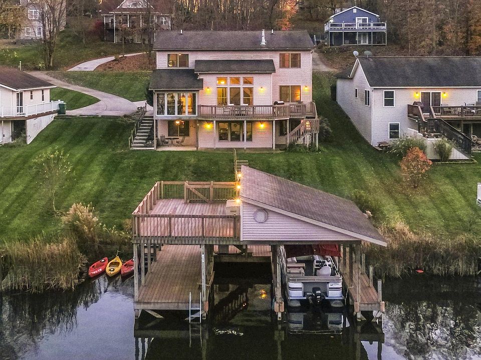 1st image of 444 Baldwin Dr