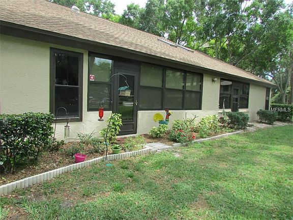 2nd image of 2202 Pine Dr