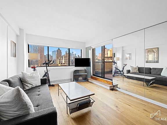 4th image of 310 W 56th St APT 12B