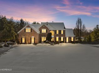 10 Turtle Hollow Drive, Manalapan, NJ 07726