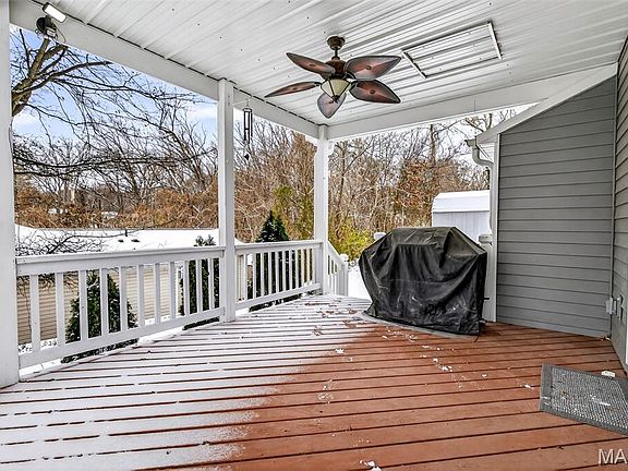 4th image of 561 Reservoir St