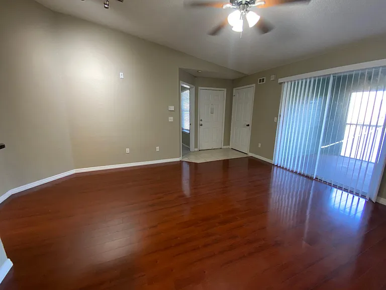 5028 Park Central Dr #2128 — Photo 5