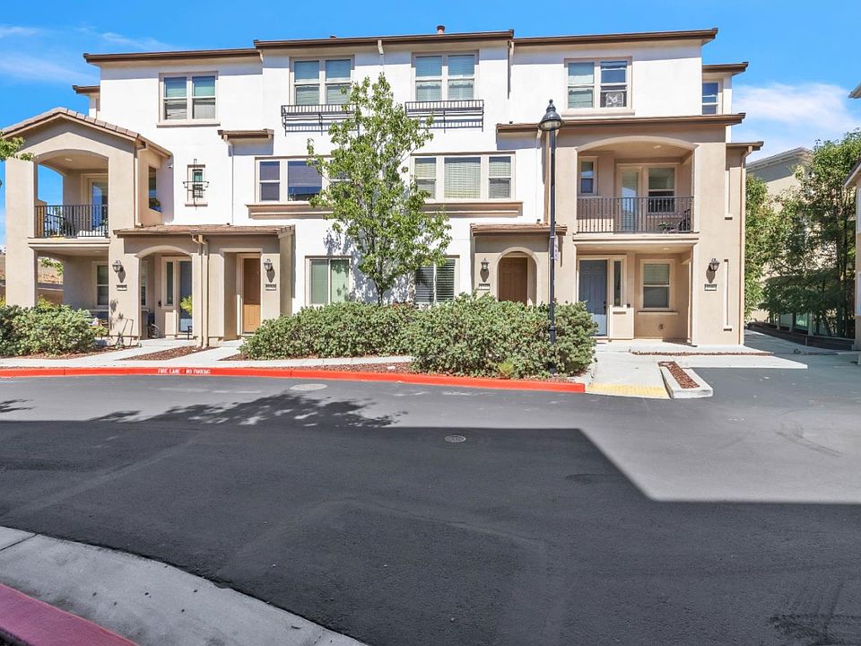 1st image of 2757 Ferrara Cir
