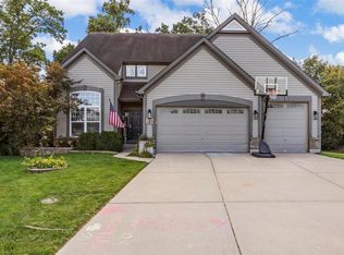 135 Pine Needle Dr, Wentzville, MO 63385