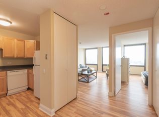 600 W Diversey Pkwy #10FEB42CB, Chicago, IL 60614