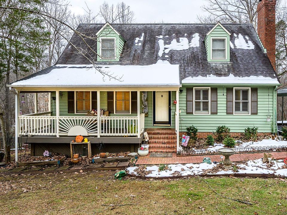 1st image of 424 Cambridge Dr