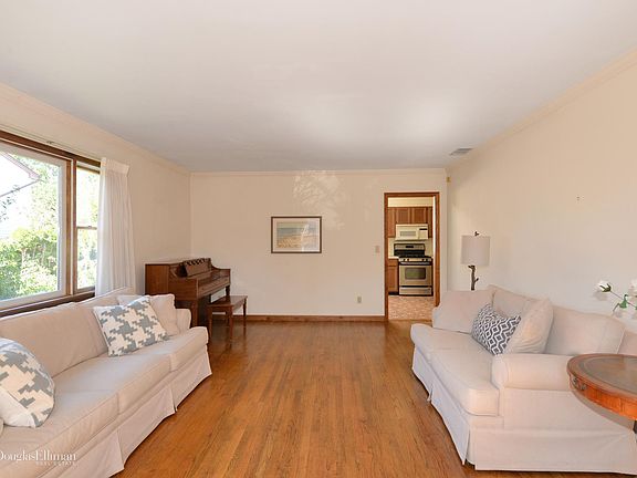 3rd image of 17 Prospect Ave