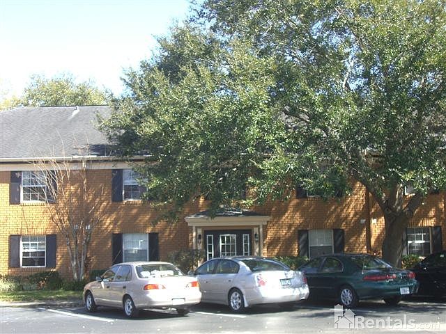 1st image of 267 Lewfield Cir