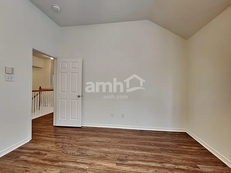 7808 Riverwalk Trl — Photo 12