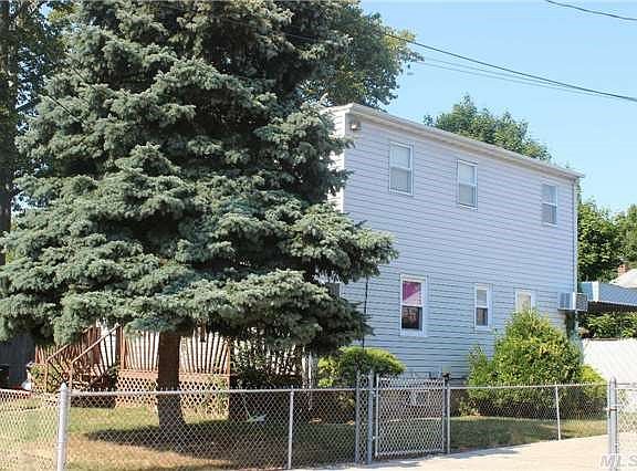 2nd image of 286 Franklin St