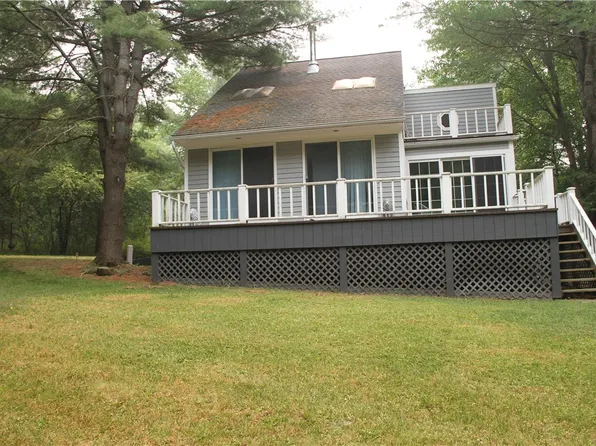 9349 Keuka Highland Dr, Hammondsport, NY 14840