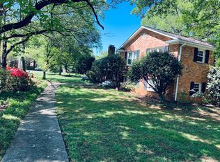 3927 Sharon View Rd, Charlotte, NC 28226