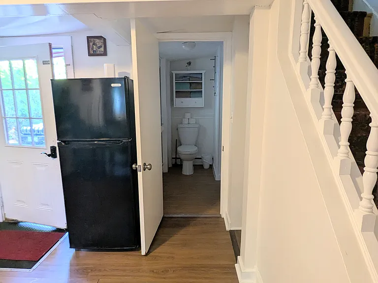 11 Cottage Ave #2 — Photo 4