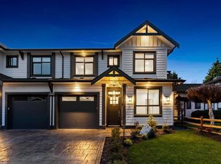 1969 148a St #102, Surrey, BC V4A 6G5