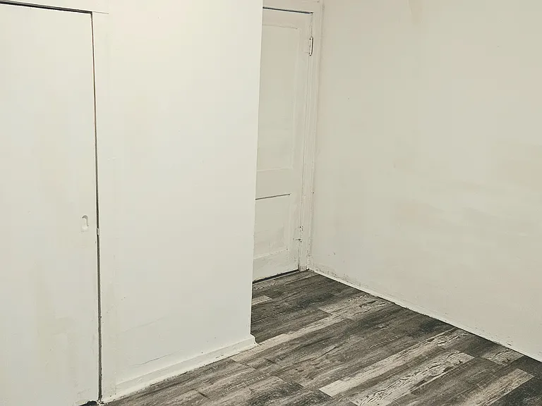 923 2nd Ave NW — Photo 3