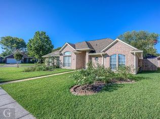 6030 Sandalwood Dr, Bossier City, LA 71111