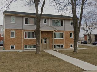 1091 Ash Dr APT 1, Elgin, IL 60120