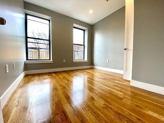 3rd image of 94 Lewis Ave #2