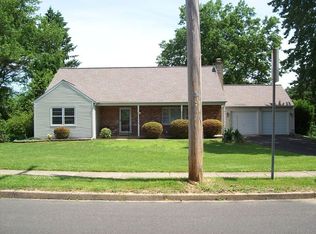 2554 Damian Dr, Hatboro, PA 19040