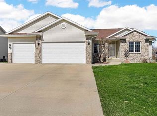 115 C Ave, Atkins, IA 52206