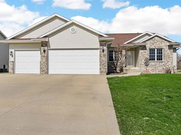 115 C Ave, Atkins, IA 52206