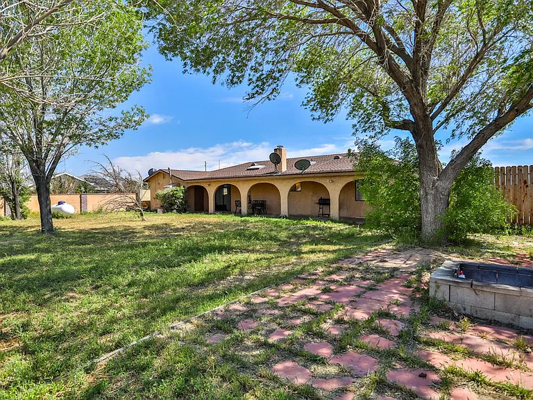 7033 W Avenue A2 — Photo 45