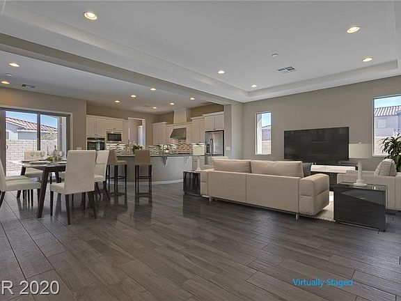 4th image of 372 Valleggia Dr