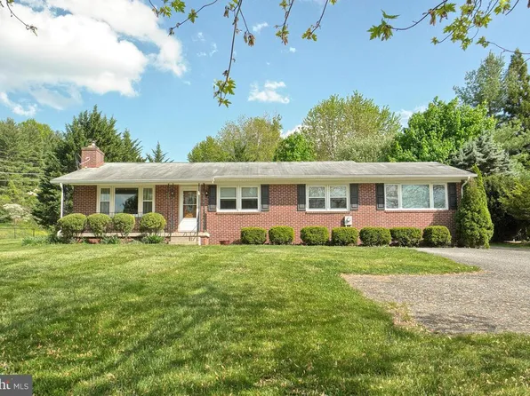 7109 Fern Ct, Middletown, MD 21769