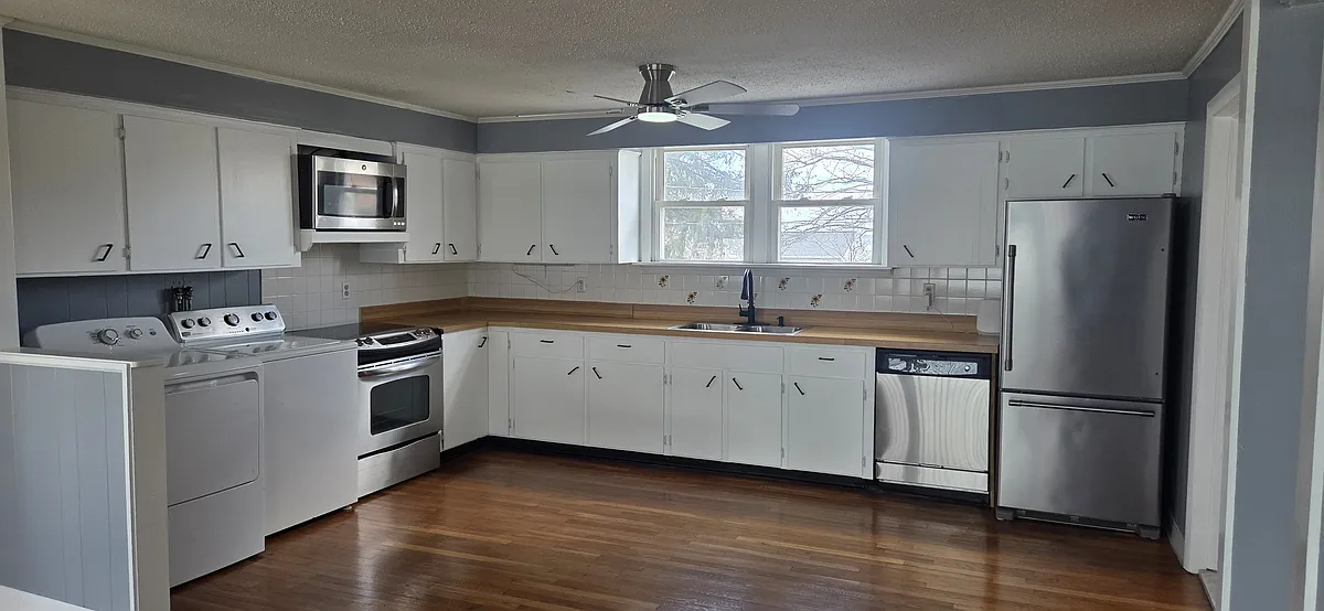 Building Photo - 267 Dwelly St #1