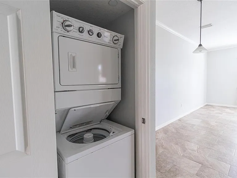 7231 Hamilton Rd — Photo 14
