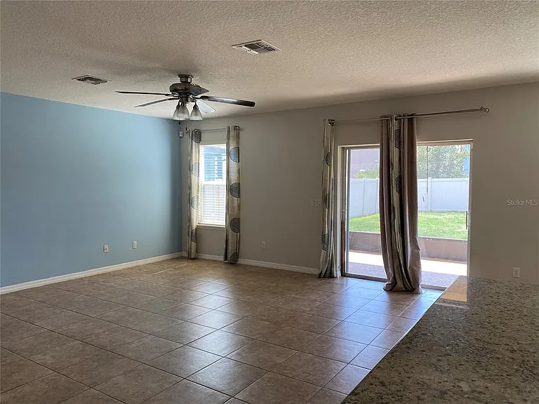 2728 Monticello Way — Photo 5