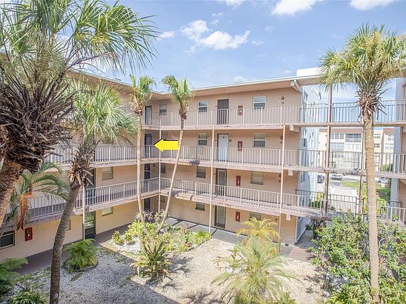 3rd image of 2850 Somerset Drive #307L