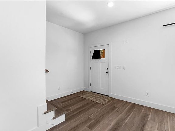 3rd image of 598 Formwalt St SW #A