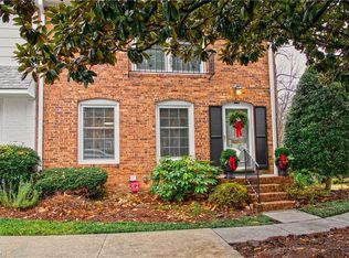 3002 D Overton Dr, Greensboro, NC 27408