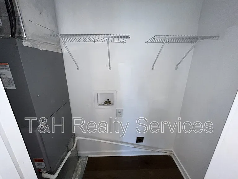 210 N Keystone Ave — Photo 15