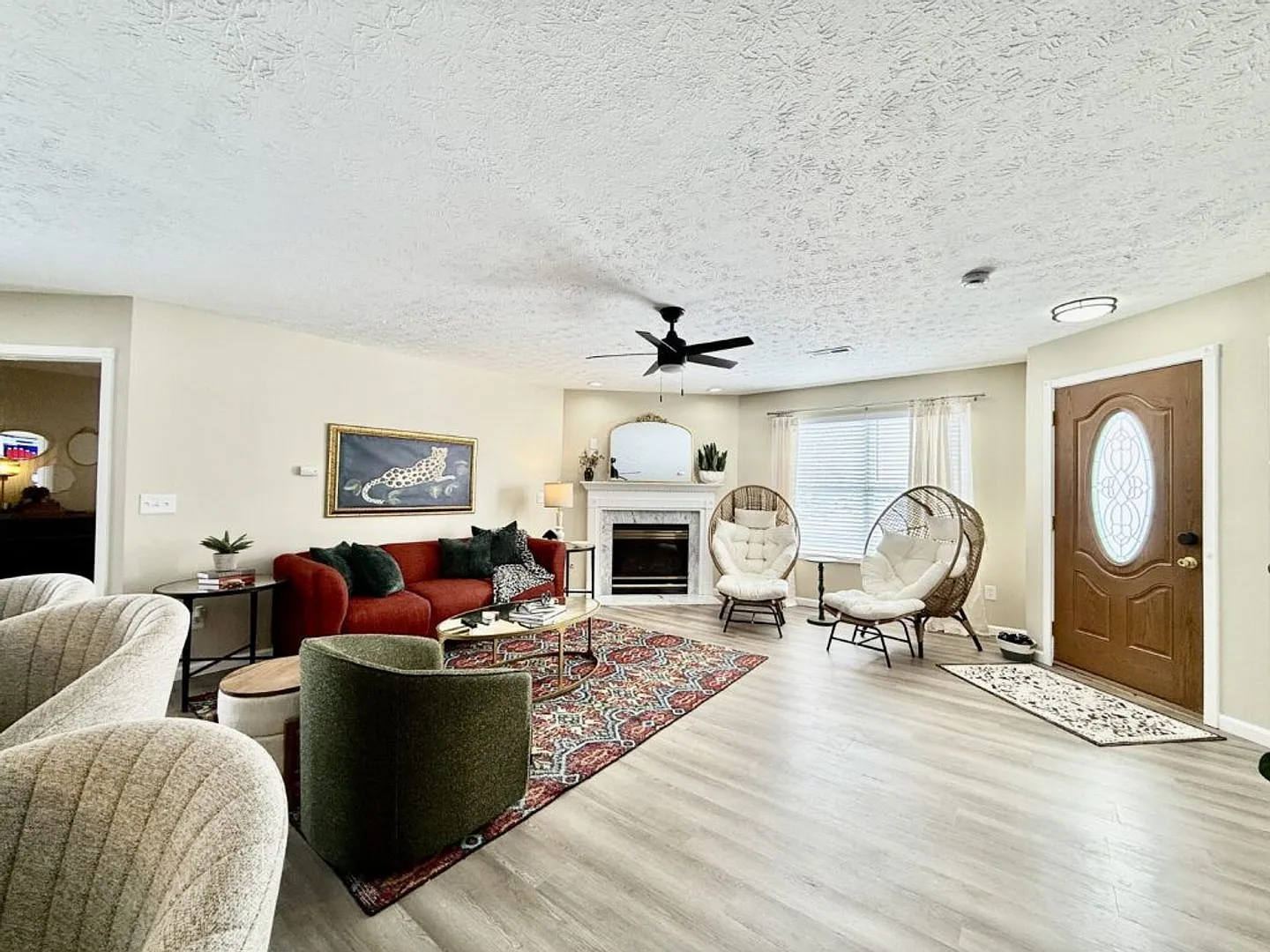 Freshly Renovated Home With Man Cave In Trenton OH — Photo 4