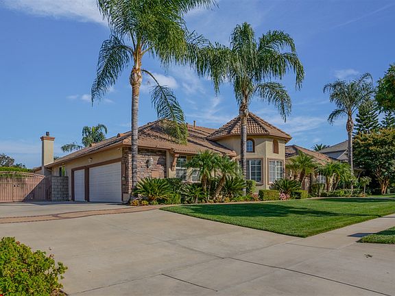 5th image of 2885 Citrocado Ranch St