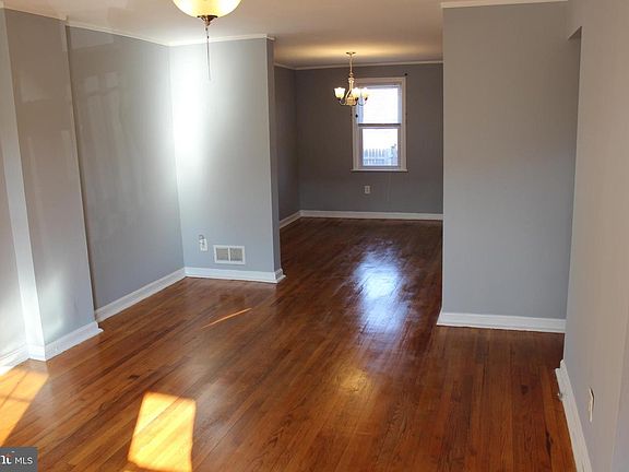 3rd image of 7837 Saint Gregory Dr