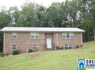 406 Indian Oaks Dr, Anniston, AL 36206