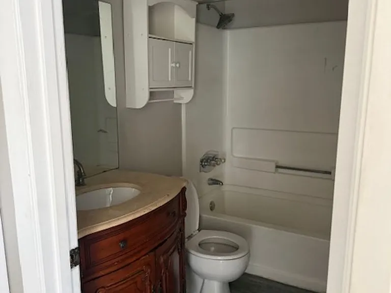 Brittany's Place — Photo 8