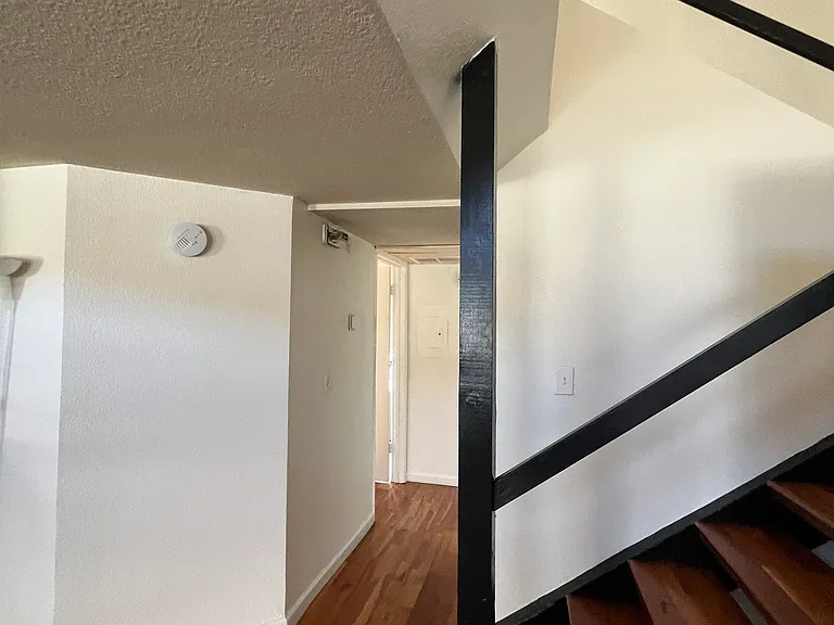 15946 Vanowen St #207 — Photo 19