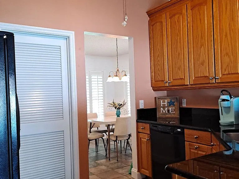 3208 Royal Palm Dr — Photo 13