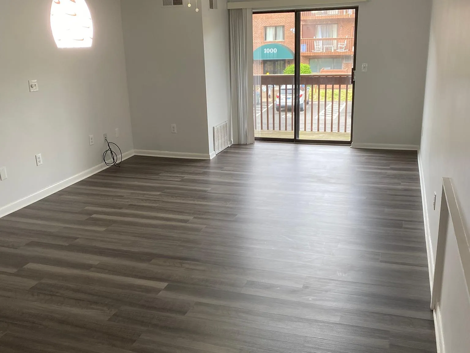 2216 Harbor View Dr — Photo 3