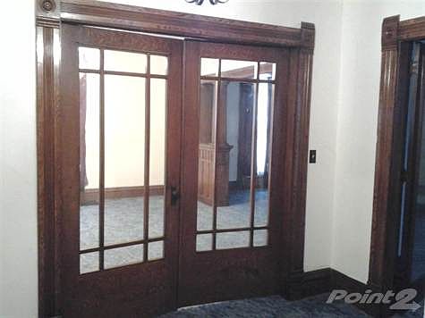 3rd image of 423 S Iowa Ave